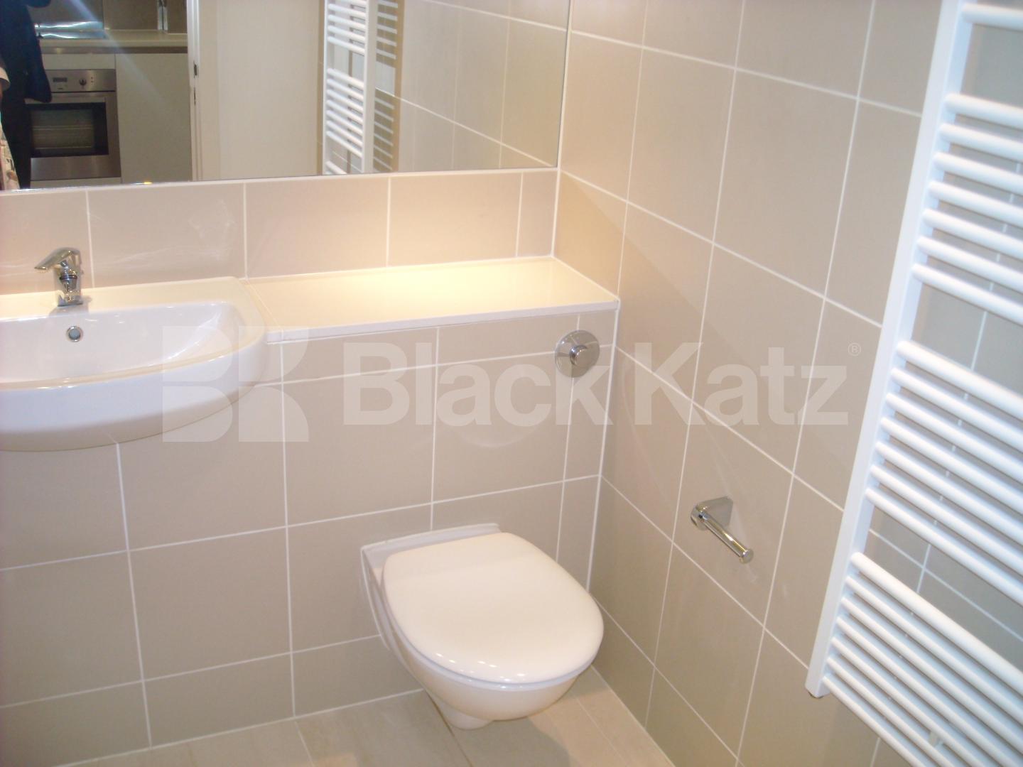 			1 Bedroom, 1 bath, 1 reception Flat			 South Central, Steedman Street, Elephant and Castle